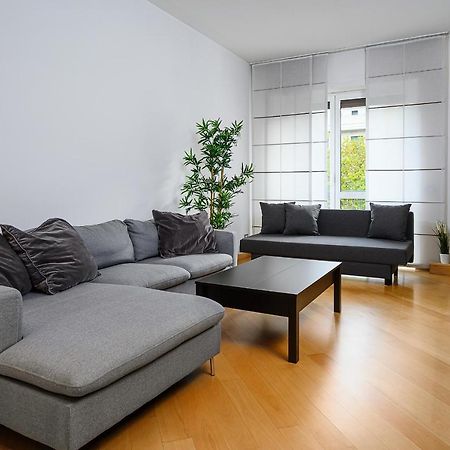 Stylish Condo Garibaldi Sempione 85M2 - Self Check-In Милан Экстерьер фото