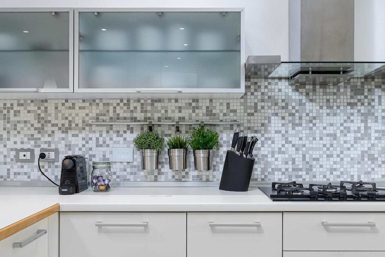 Stylish Condo Garibaldi Sempione 85M2 - Self Check-In Милан Экстерьер фото