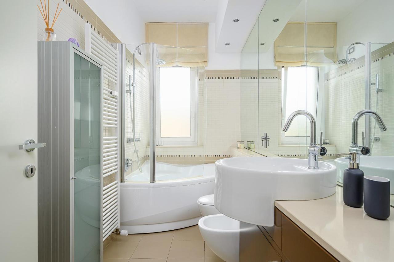 Stylish Condo Garibaldi Sempione 85M2 - Self Check-In Милан Экстерьер фото